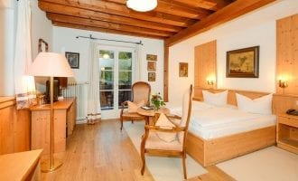 Comfortable double room, standard category in Stoll's Hotel Alpina in Schönau am Königssee / Berchtesgaden